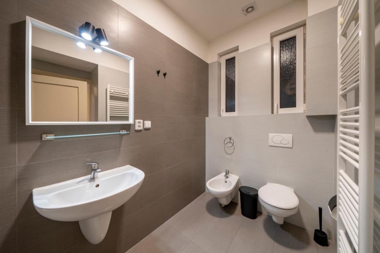 Apart Hotel Zborovska Prague Exterior photo