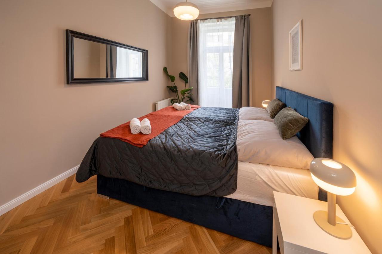 Apart Hotel Zborovska Prague Exterior photo